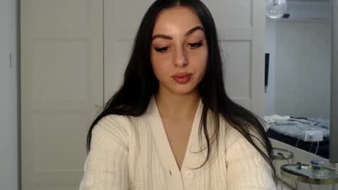 Snapshot of courtney_lux chatting on February 13, 3:30 pm Courtney online show from February 13, 3:30 pm