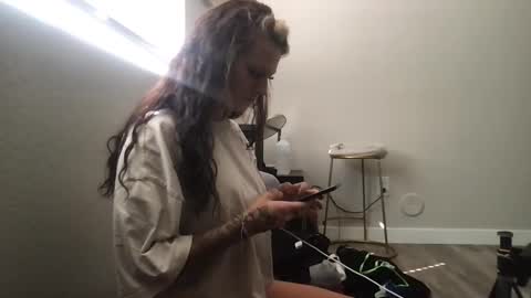 Snapshot of cowgirlcaitlin chatting on September 18, 9:39 pm Bayleecaitlin online show from September 18, 9:39 pm