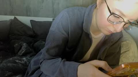 Snapshot of coy_girl_ chatting on June 10, 11:20 am My name is Emma - HELP COLLECT TOKENS FOR THE OPERATION FOR MY DAUGHTER online show from June 10, 11:20 am