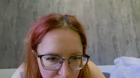 Snapshot of coy_girl_ chatting on June 19, 9:24 am My name is Emma - HELP COLLECT TOKENS FOR THE OPERATION FOR MY DAUGHTER online show from June 19, 9:24 am