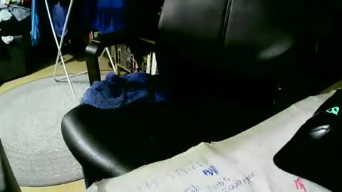 coyote017 online show from February 4, 1:06 pm