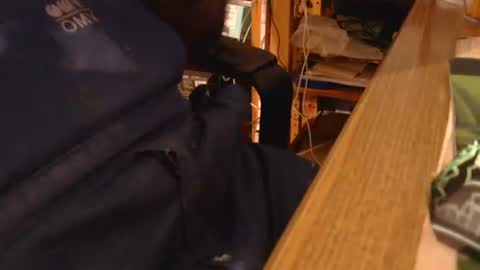 Snapshot of coyote017 chatting on May 7, 5:29 pm coyote017 online show from May 7, 5:29 pm