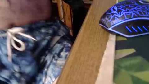 Snapshot of coyote017 chatting on May 23, 4:11 pm coyote017 online show from May 23, 4:11 pm