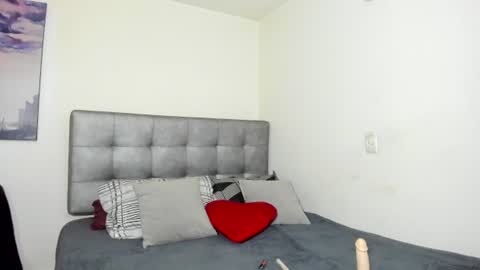 Snapshot of cozy_sunset chatting on June 29, 2:28 pm cozy_sunset online show from June 29, 2:28 pm
