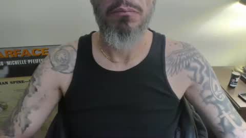 Snapshot of cpl_inlove chatting on January 5, 9:03 pm cpl_inlove online show from January 5, 9:03 pm