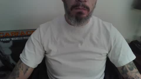 Snapshot of cpl_inlove chatting on February 8, 7:06 pm cpl_inlove online show from February 8, 7:06 pm