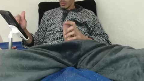 Snapshot of cr7ofcock chatting on December 20, 9:39 pm cr7ofcock online show from December 20, 9:39 pm