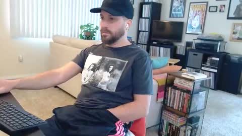 Snapshot of cram0658 chatting on May 1, 4:00 pm cram online show from May 1, 4:00 pm