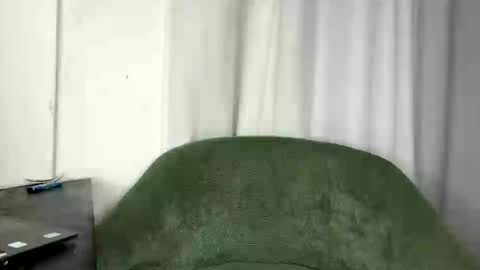Snapshot of crave_meslowly chatting on July 7, 12:46 am Taliee online show from July 7, 12:46 am