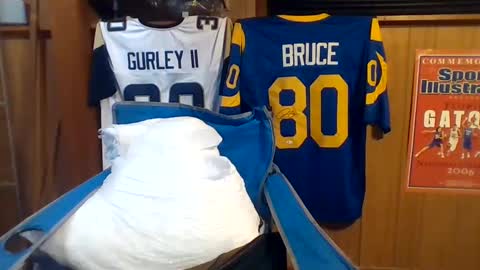 Snapshot of craveitoften chatting on December 14, 2:56 am craveitoften online show from December 14, 2:56 am