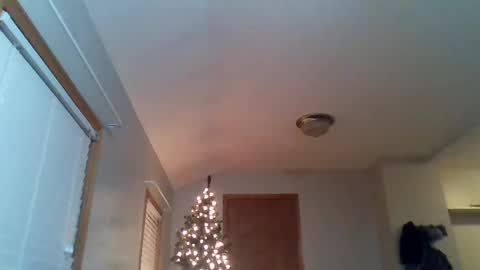 Snapshot of craveitoften chatting on January 1, 3:56 am craveitoften online show from January 1, 3:56 am