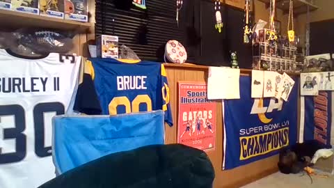 Snapshot of craveitoften chatting on January 10, 12:27 am craveitoften online show from January 10, 12:27 am