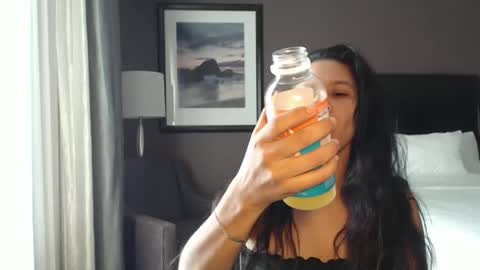 craven_d33 online show from April 14, 11:55 pm