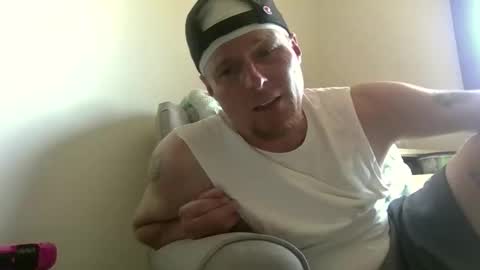 Snapshot of craving169stud chatting on May 15, 9:11 pm cravingay4pay online show from May 15, 9:11 pm