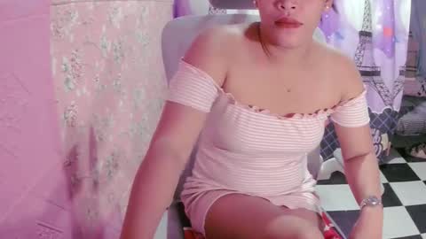 Snapshot of crazy_4u69 chatting on April 22, 2:25 am crazy_4u69 online show from April 22, 2:25 am