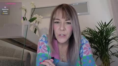 Snapshot of crazy_ass_stacy chatting on June 6, 1:16 pm Stacy 2pm to 6pm mon-fri 3 CAT online show from June 6, 1:16 pm