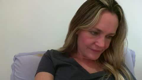 Anny online show from January 14, 6:49 pm