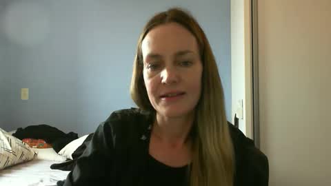 Anny online show from October 1, 3:51 pm