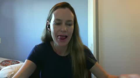 Anny online show from October 6, 10:45 am
