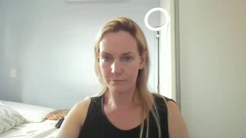 Anny online show from February 16, 6:59 pm