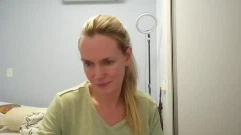 Anny online show from February 26, 12:31 am