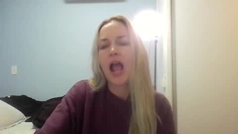 Snapshot of crazyanny chatting on July 13, 12:30 pm Anny online show from July 13, 12:30 pm
