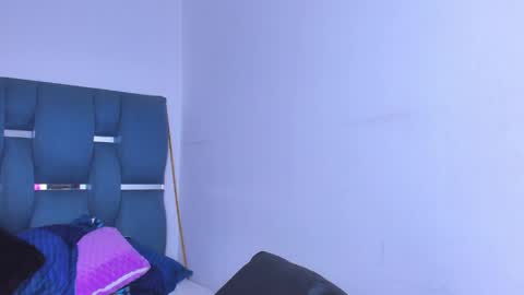 Snapshot of crazybaby_squirt chatting on May 19, 3:02 am crazybaby_squirt online show from May 19, 3:02 am