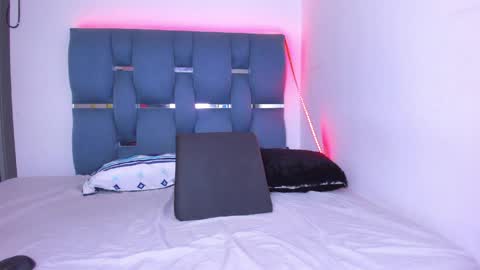 Snapshot of crazybaby_squirt chatting on May 27, 4:20 am crazybaby_squirt online show from May 27, 4:20 am