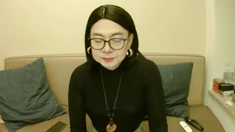 Kelly   online show from January 9, 3:37 pm