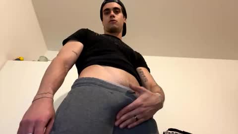 crazydickboy3 online show from May 13, 3:31 pm