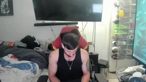 Snapshot of crazydill28 chatting on June 17, 7:26 pm crazydill28 online show from June 17, 7:26 pm