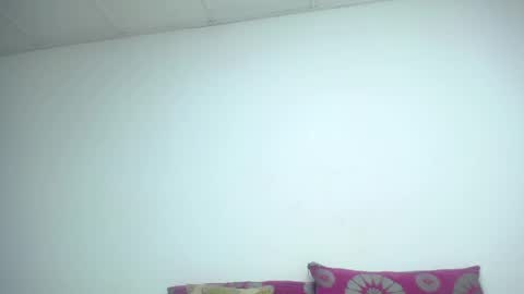 diosalinda online show from May 22, 1:28 pm