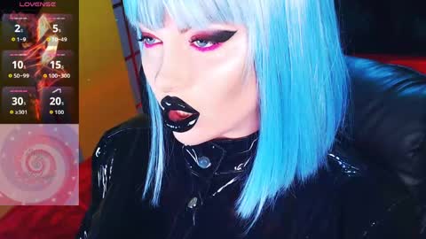 Roxy online show from May 2, 3:06 pm