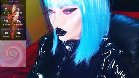 Roxy online show from May 7, 3:17 pm