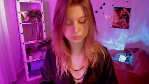 Alice online show from February 17, 1:18 pm