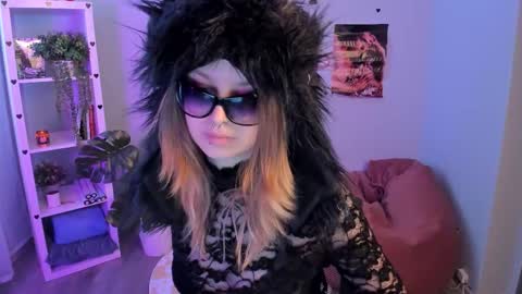 Alice online show from February 18, 1:18 pm