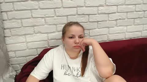 Snapshot of crazyy_girl_ chatting on February 25, 5:58 pm Crazyy Girl online show from February 25, 5:58 pm