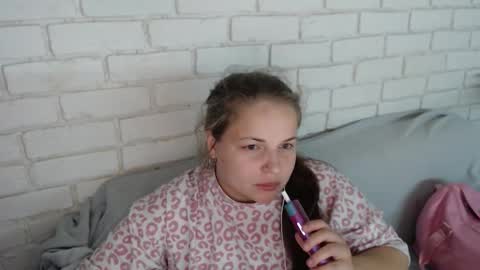 Snapshot of crazyy_girl_ chatting on October 7, 2:25 pm Crazyy Girl online show from October 7, 2:25 pm