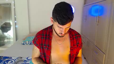 Snapshot of crazyybull chatting on October 22, 3:40 am Bull online show from October 22, 3:40 am