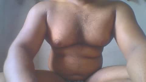 Snapshot of crazzy_booy chatting on May 18, 4:07 am crazzy_booy online show from May 18, 4:07 am