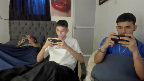 Snapshot of crazzy_master1 chatting on April 7, 9:37 pm crazzy_master1 online show from April 7, 9:37 pm