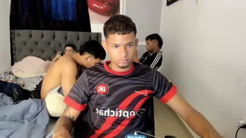 Snapshot of crazzy_master1 chatting on April 15, 10:32 pm crazzy_master1 online show from April 15, 10:32 pm