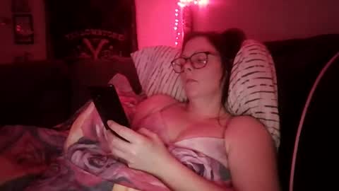 creammenow1229 online show from January 27, 3:04 am