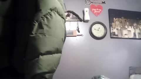creampie315 online show from January 3, 4:44 am