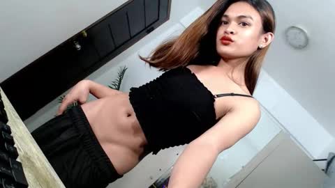 Delilah online show from January 14, 6:24 pm