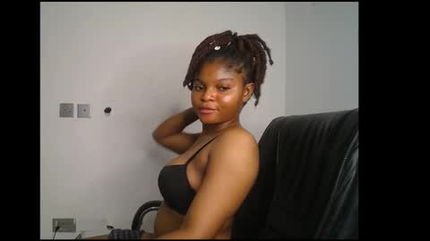 Snapshot of creamy_juicypussy chatting on March 3, 4:03 pm Lady jasmine online show from March 3, 4:03 pm