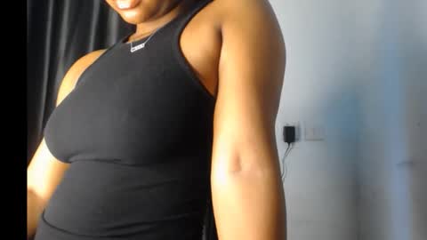 Snapshot of creamy_juicypussy chatting on September 17, 11:01 am Lady jasmine online show from September 17, 11:01 am