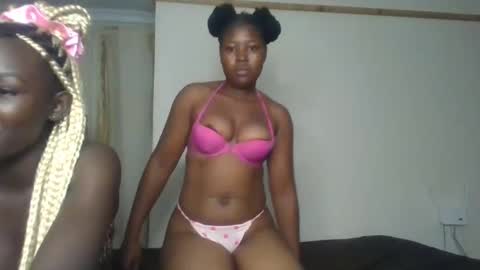 Snapshot of creamy_pie1 chatting on February 10, 10:47 pm creamy_pie1 online show from February 10, 10:47 pm