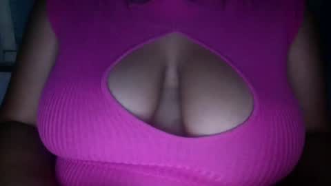 CreamyCocoBabe online show from January 19, 7:15 am