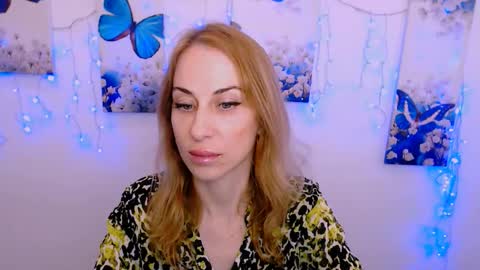 Snapshot of create_your_own_sun chatting on October 11, 1:31 pm Lera online show from October 11, 1:31 pm